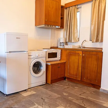 Seaheaven A4 - Beachfront Nest Memi,