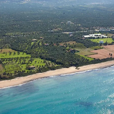 Seaheaven A4 - Beachfront Nest Memi,