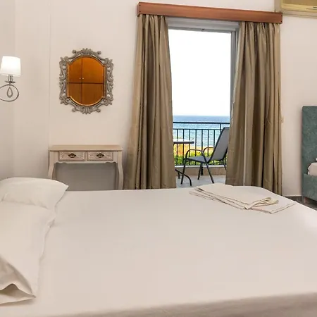 アパート Seaheaven A4 - Beachfront Nest Memi,