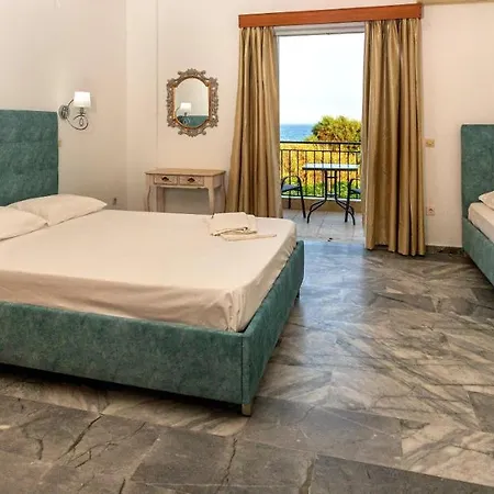 Seaheaven A4 - Beachfront Nest Memi, Koróni