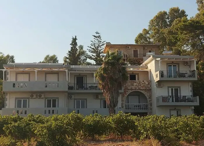 아파트 Seaheaven A4 - Beachfront Nest Memi, Koróni