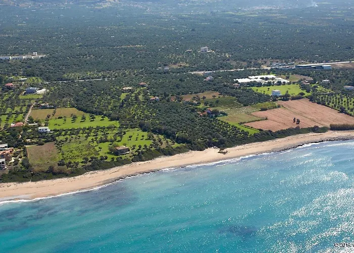 Seaheaven A4 - Beachfront Nest Memi,